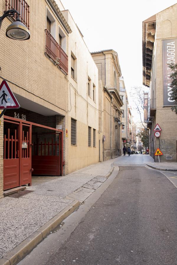 Apartamentos Sabinas Zaragoza Centro Bagian luar foto