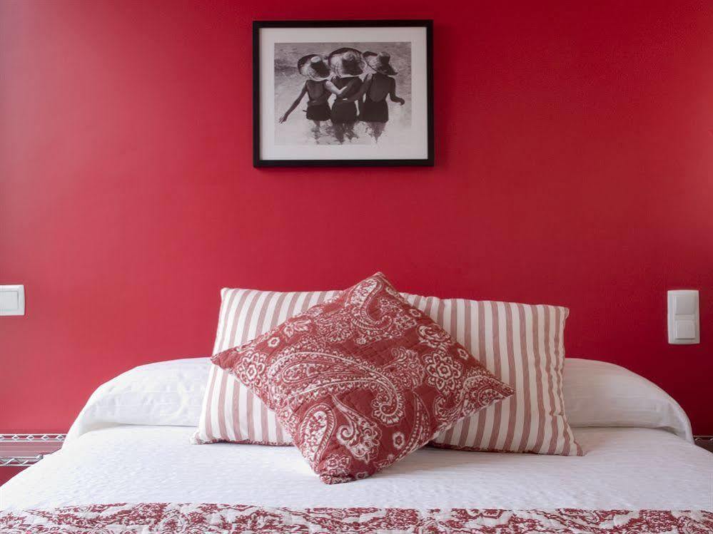 Apartamentos Sabinas Zaragoza Centro Bagian luar foto